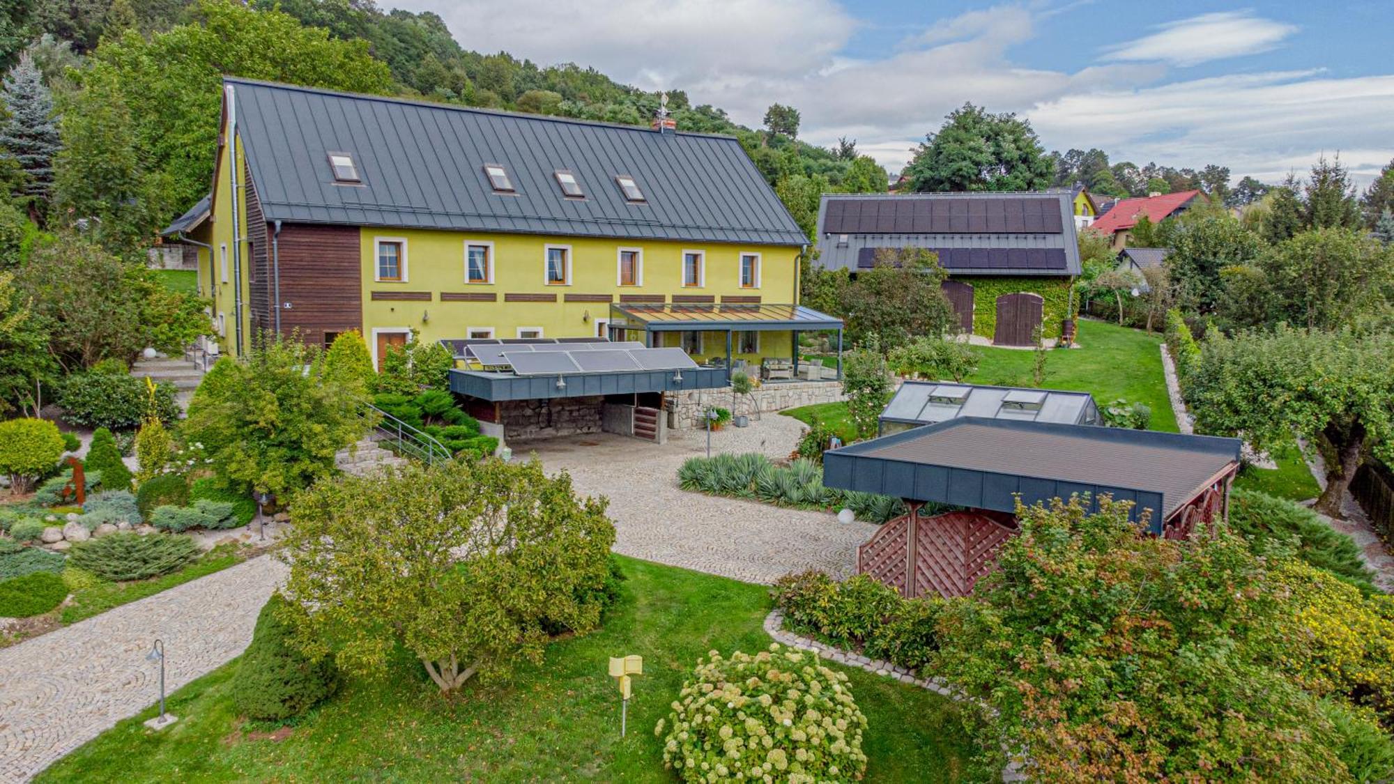 Dom Ogrodnika Jezow Sudecki Exterior foto